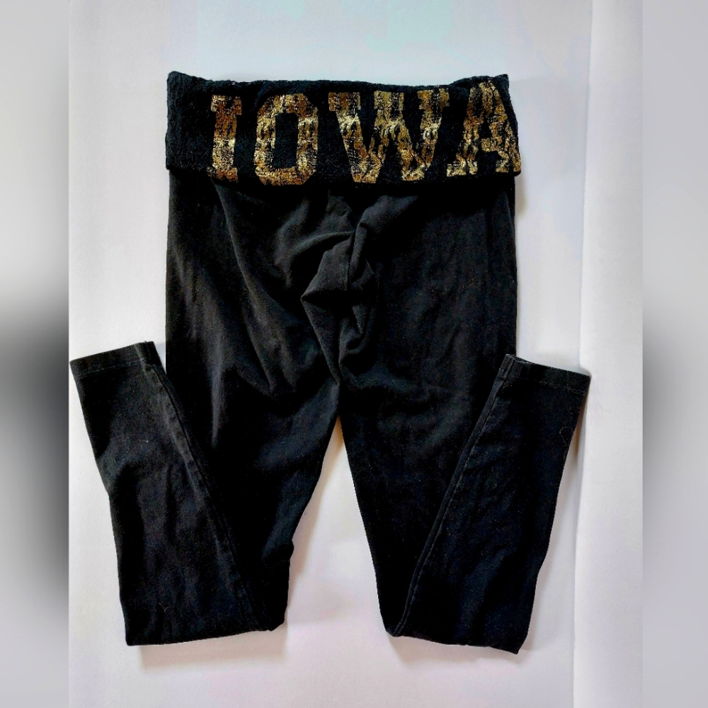 VS PINK Black Lace Foldover Leggings/Yoga Pants size XS University of Iowa